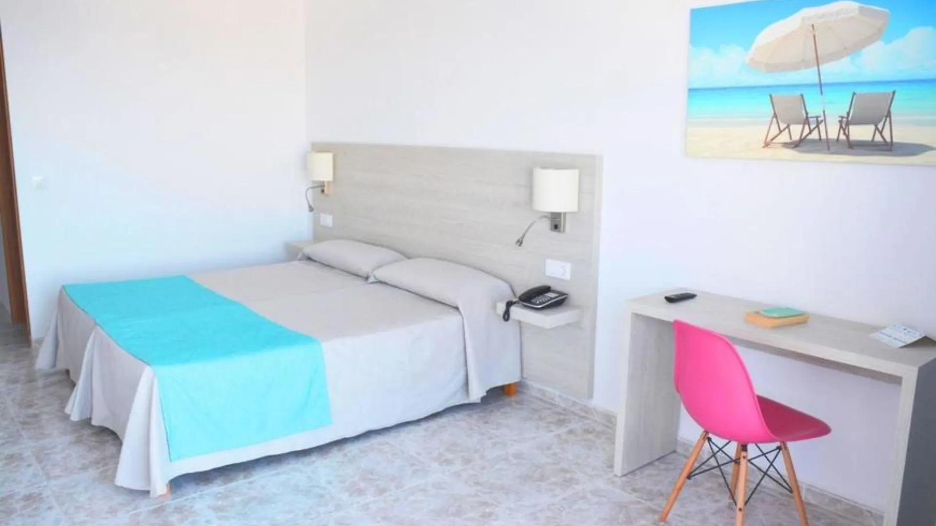 Apartamentos Playa Moreia S'Illot